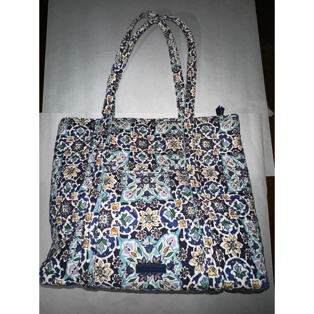 Vera Bradley Grand Tote Bag Lisbon Medallion Cool Quilted Cotton Blue Multi